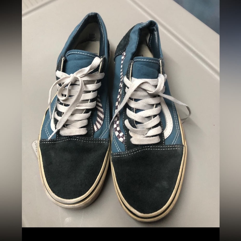Mens 10.5 women’s 12‎ vans